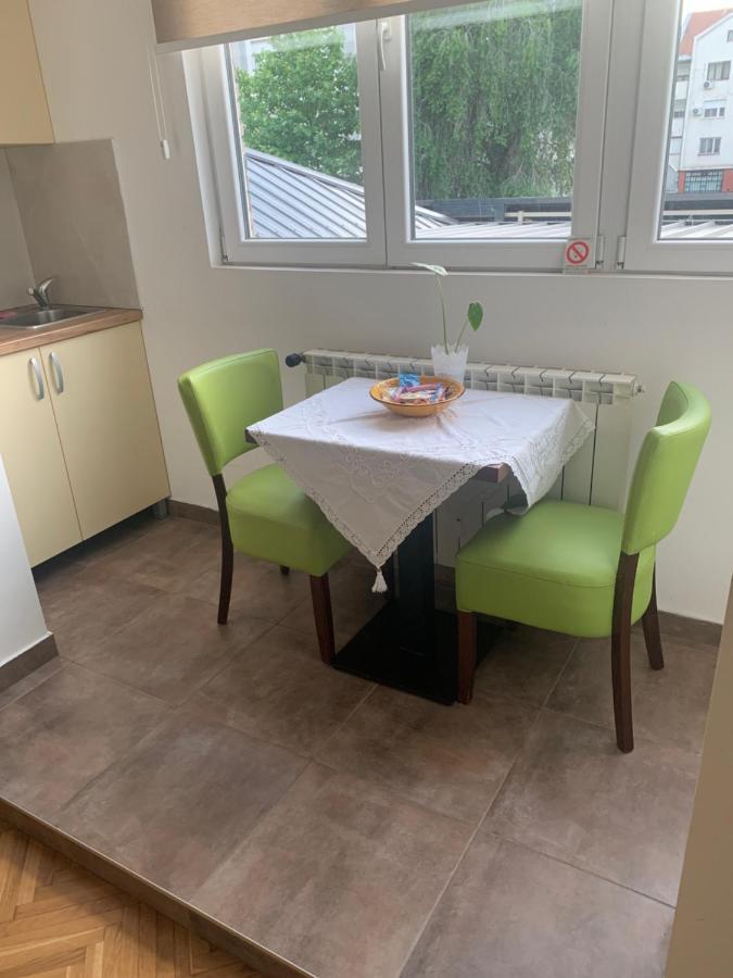 Apartman Fuerte 2 Белград Екстериор снимка