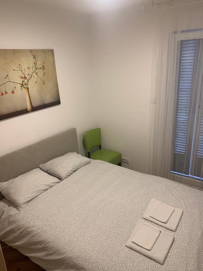 Apartman Fuerte 2 Белград Екстериор снимка